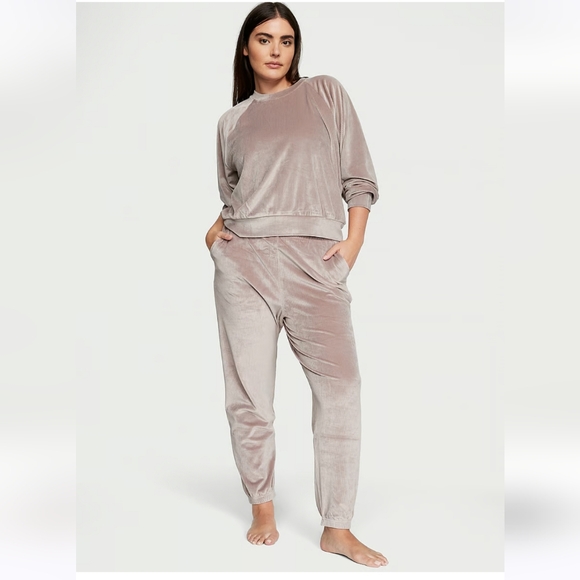 NWT! VICTORIA'S SECRET VELOUR RIBBED LOUNGE PANTS (MED) - Picture 2 of 7